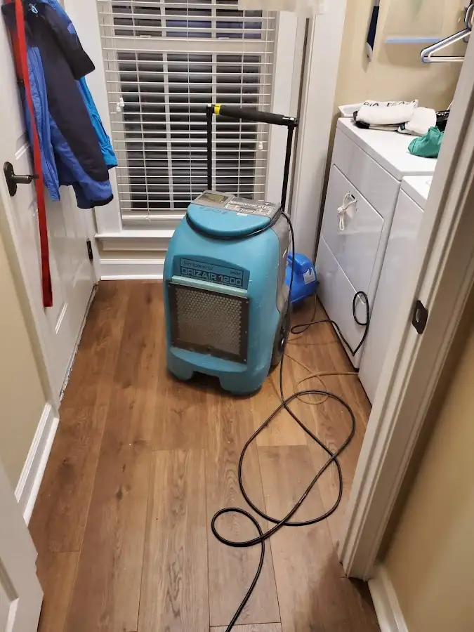 Commercial dehumidifier deployed for Crawl Space Restoration in Palmetto